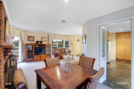 Property photo of 13 Greengable Court Croydon Hills VIC 3136