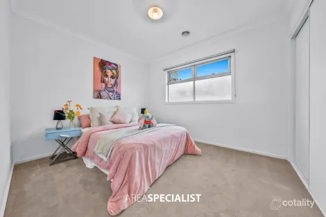 Property photo of 22B Biscay Grove Lyndhurst VIC 3975