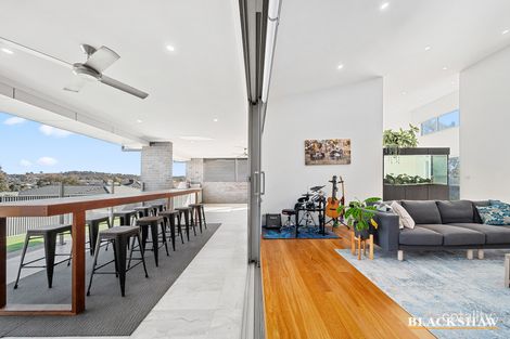 Property photo of 18 Merlin Crescent Googong NSW 2620