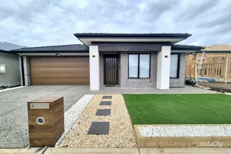 9 Hertford Pl, Strathtulloh, VIC 3338