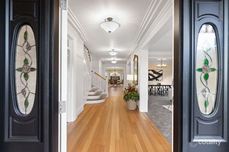 Property photo of 8-9 Nalinga Court Warranwood VIC 3134