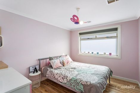 Property photo of 5 Buninyong Lane Craigieburn VIC 3064