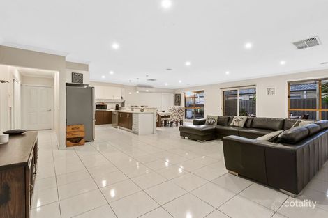 Property photo of 1 Longhirst Avenue Cranbourne VIC 3977