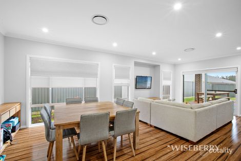 Property photo of 42 Minorca Circuit Hamlyn Terrace NSW 2259