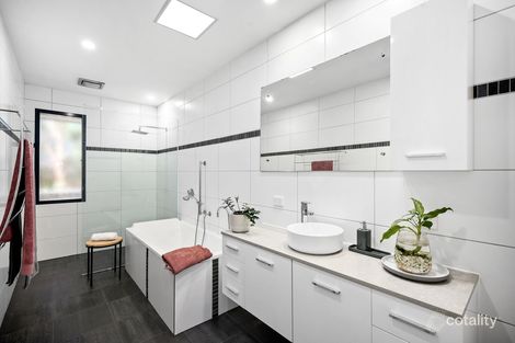 Property photo of 135 Bowes Avenue Airport West VIC 3042