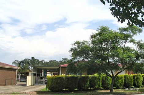 11 Coolatai Cres, Bossley Park, NSW 2176