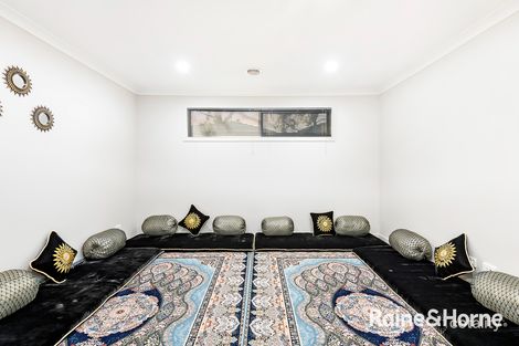 Property photo of 10 Harvard Street Cranbourne West VIC 3977