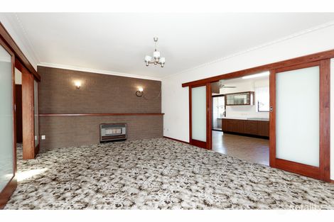 Property photo of 249 Guthridge Parade Sale VIC 3850