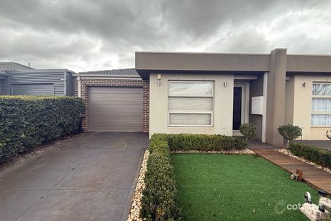 2/26 Forde Ave, Melton South, VIC 3338