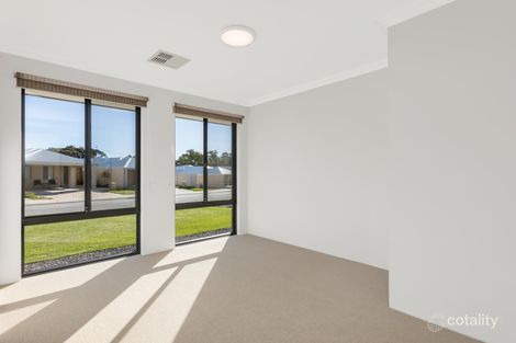 Property photo of 59 Vignerons Loop Hocking WA 6065