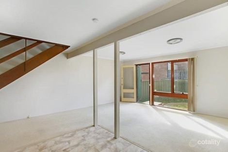 Property photo of 1/15 Stringybark Place Bradbury NSW 2560