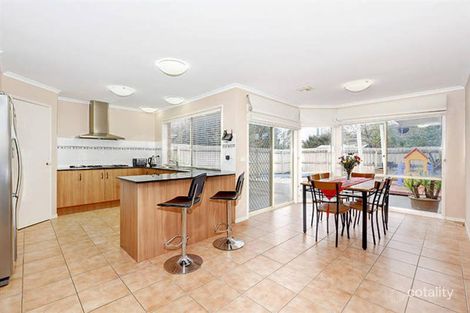 Property photo of 9 Lynbridge Crescent Tarneit VIC 3029