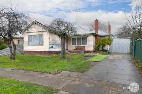 162 Yarrowee St, Sebastopol, VIC 3356