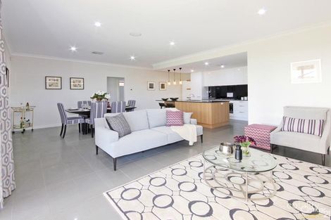 Property photo of 5 Isaacs Way Evanston South SA 5116