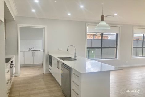 Property photo of 5/26 Telopea Way Orange NSW 2800