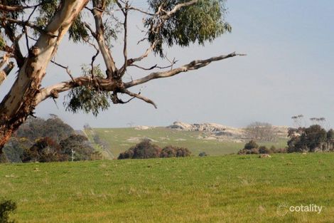 Property photo of 17 Oxley Rise Batesford VIC 3213