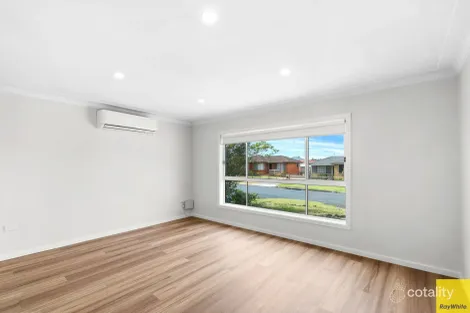 Property photo of 16 Howell Avenue Kanahooka NSW 2530