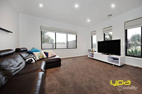 Property photo of 2 Barrwang Street Cairnlea VIC 3023