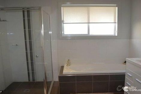 Property photo of 4 Easton Avenue Spring Farm NSW 2570