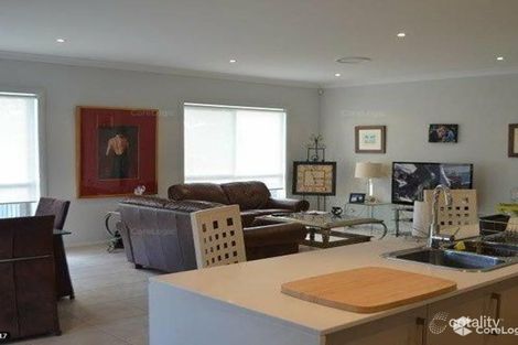 Property photo of 4 Easton Avenue Spring Farm NSW 2570