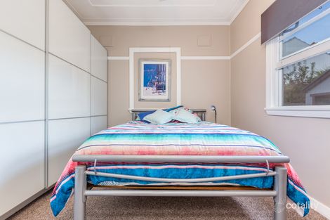 Property photo of 16 Eastern Avenue Tarro NSW 2322