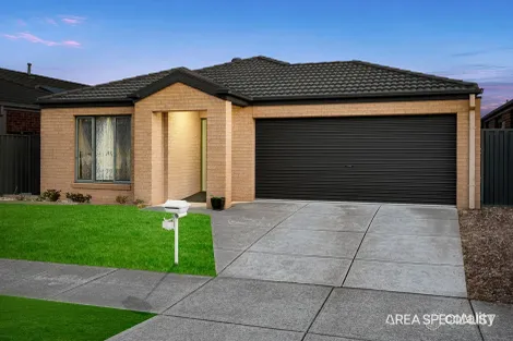 Property photo of 13 Firecrest Road Manor Lakes VIC 3024