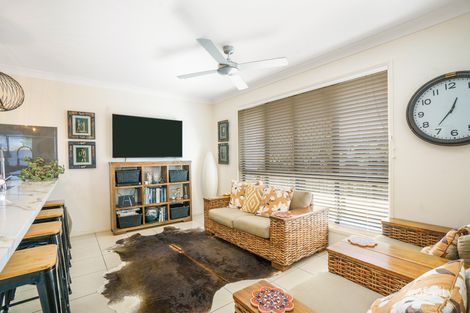 Property photo of 9 Cronulla Place Sandstone Point QLD 4511