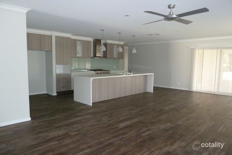 Property photo of 61 Lawson Circuit Lavington NSW 2641