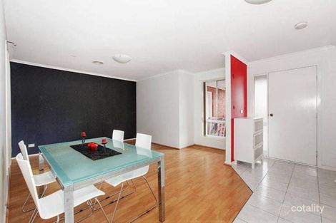 Property photo of 15 Lakeside Drive Roxburgh Park VIC 3064