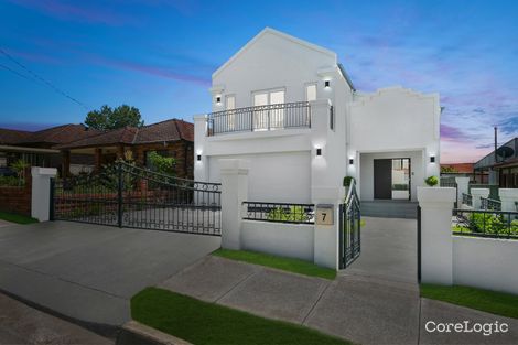 7 Bennett Ave, Roselands, NSW 2196