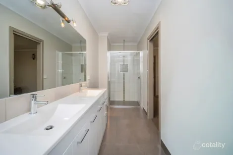 Property photo of 15 Rawlings Drive Warrnambool VIC 3280