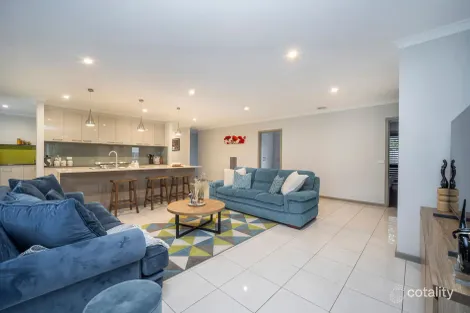 Property photo of 15 Rawlings Drive Warrnambool VIC 3280