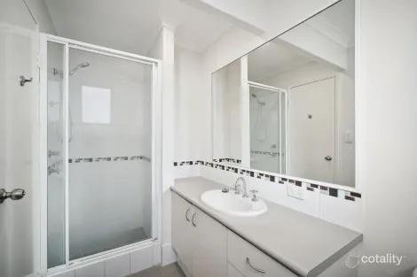 Property photo of 14 Midvale Place Midvale WA 6056