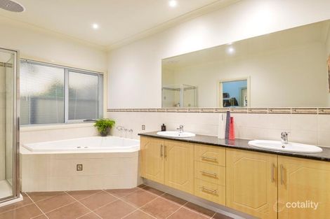 Property photo of 16 Gibralter Gardens Point Cook VIC 3030