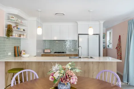 Property photo of 11 Mallangong Close Figtree NSW 2525