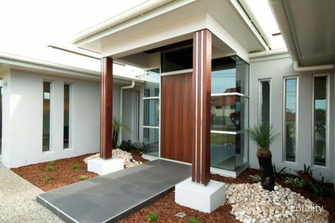 379 Mackenzie St, Middle Ridge, QLD 4350