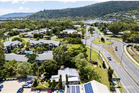 Property photo of 37 Stewart Drive Cannonvale QLD 4802