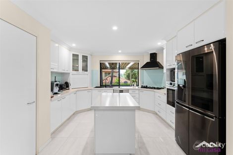 Property photo of 24 Sumner Place Carindale QLD 4152