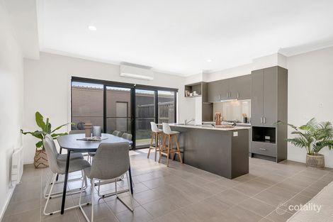 Property photo of 24 Grenville Walk Lalor VIC 3075