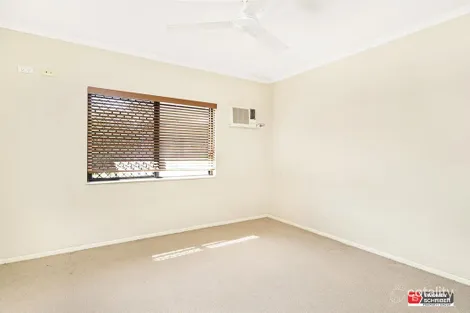 Property photo of 2/8 Macilwraith Street Manoora QLD 4870