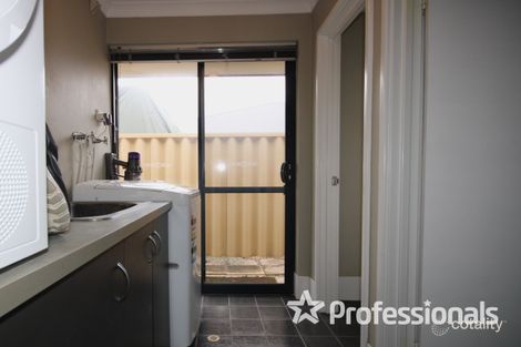 Property photo of 14 Carbine Loop Millbridge WA 6232