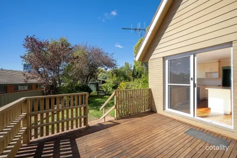 Property photo of 17 Ulverstone Street Lyons ACT 2606