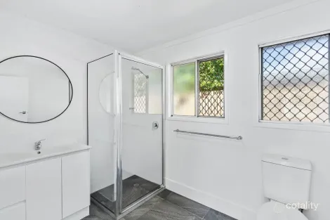 Property photo of 3 Ronto Close Manoora QLD 4870