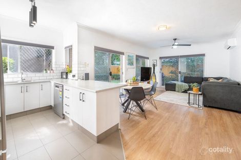Property photo of 1/23 Brighton Street Biggera Waters QLD 4216