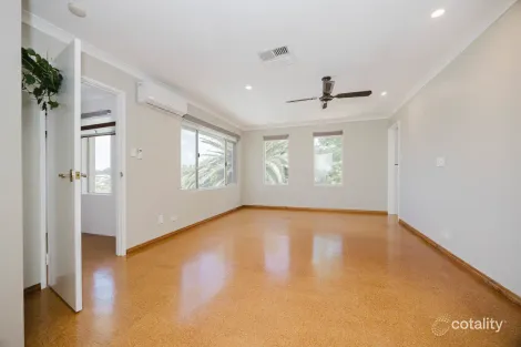 Property photo of 25 Chrisp Place Yanchep WA 6035