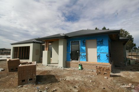 Property photo of 2 Aquiver Terrace Miners Rest VIC 3352