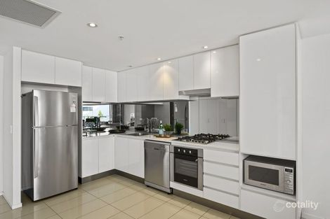 Property photo of 101/43 Harbour Town Drive Biggera Waters QLD 4216