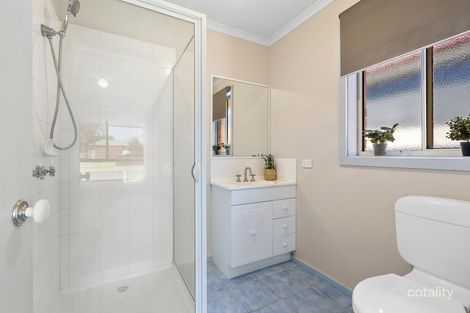 Property photo of 13 Blackbird Circuit Lara VIC 3212