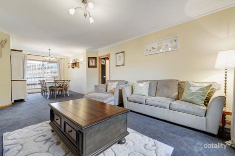 Property photo of 50 Anthony Drive Chirnside Park VIC 3116
