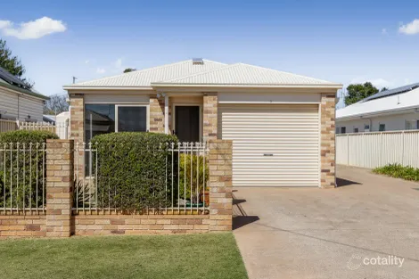 1/4 Gatfield St, Newtown, QLD 4350